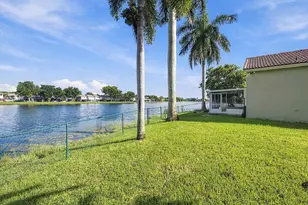 10627 NW 7th St, Pembroke Pines, FL 33026 - Photo 8