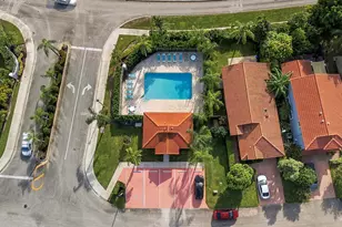 10627 NW 7th St, Pembroke Pines, FL 33026 - Photo 30