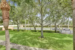 110 Belmont Ln, North Lauderdale, FL 33068 - Photo 32