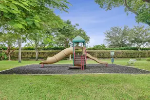 110 Belmont Ln, North Lauderdale, FL 33068 - Photo 8