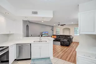 110 Belmont Ln, North Lauderdale, FL 33068 - Photo 18