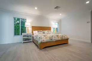 2401 NE 33rd St, Lighthouse Point, FL 33064 - Photo 14