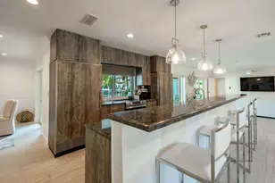 2401 NE 33rd St, Lighthouse Point, FL 33064 - Photo 10