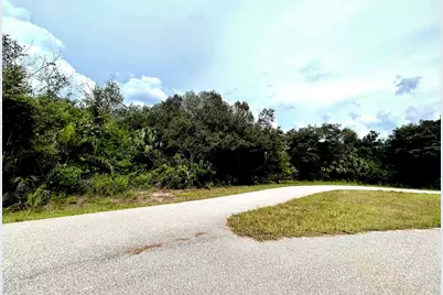 1024 Dublin Circle, Moore Haven, FL 33471 - Photo 6
