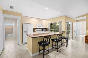 1242 NW Sun Terrace Cir, Port Saint Lucie, FL 34986 - Photo 10