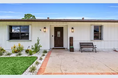 1292 SE Mendavia Avenue, Port Saint Lucie, FL 34952 - Photo 2