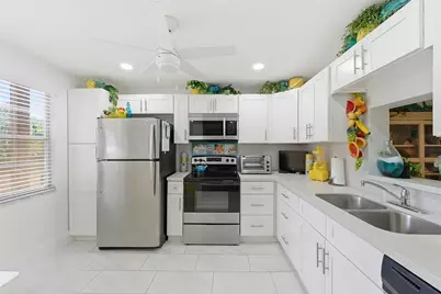 3003 Portofino Isle #B2, Coconut Creek, FL 33066 - Photo 4