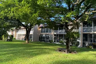 120 Lake Meryl Dr, West Palm Beach, FL 33411 - Photo 14