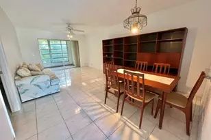 120 Lake Meryl Dr, West Palm Beach, FL 33411 - Photo 2