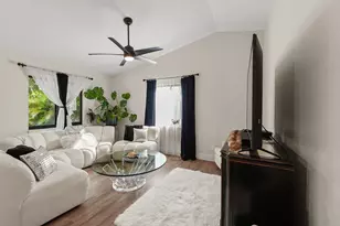 2749 Park Dr, Lake Worth, FL 33462 - Photo 8