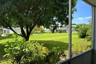 423 Markham T, Deerfield Beach, FL 33442 - Photo 10