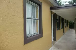 418 NW 13th Ave, Fort Lauderdale, FL 33311 - Photo 2