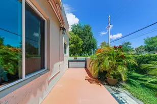2534 Boundbrook Dr S, West Palm Beach, FL 33406 - Photo 24