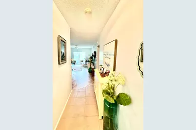 1100 Ponce De Leon Circle #E306, Vero Beach, FL 32960 - Photo 10