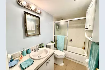 1100 Ponce De Leon Circle #E306, Vero Beach, FL 32960 - Photo 20