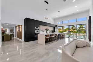 2121 NE 29th St, Lighthouse Point, FL 33064 - Photo 4