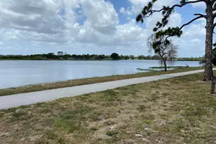 2840 Lake Osborne Dr, Lake Worth, FL 33461 - Photo 24