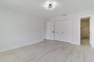 2558 SW Chestnut Ln, Port Saint Lucie, FL 34953 - Photo 14