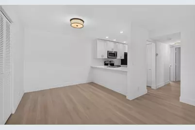 3404 Gardens E Drive #21B, Palm Beach Gardens, FL 33410 - Photo 4