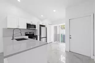 8580 NW 32nd St, Coral Springs, FL 33065 - Photo 4