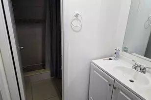 433 SW 61st Terrace, Margate, FL 33068 - Photo 16