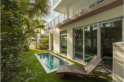 5 SE 11th Avenue, Fort Lauderdale, FL 33301 - Photo 2