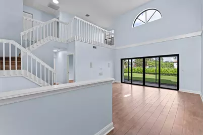 13538 Fountain View Boulevard, Wellington, FL 33414 - Photo 4