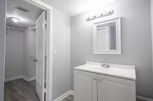 110 Weybridge Cir, Royal Palm Beach, FL 33411 - Photo 10