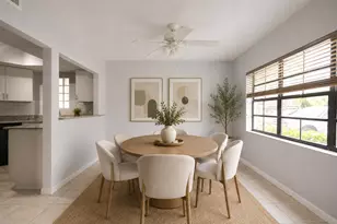 110 Weybridge Cir, Royal Palm Beach, FL 33411 - Photo 4