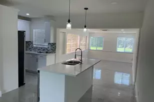 1038 Macy St, West Palm Beach, FL 33405 - Photo 2