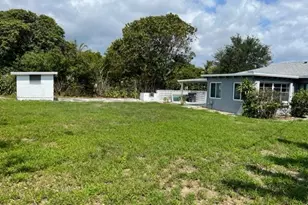 1038 Macy St, West Palm Beach, FL 33405 - Photo 8