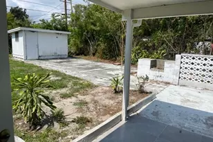 1038 Macy St, West Palm Beach, FL 33405 - Photo 4
