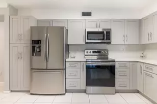 9265 NW 9th Ct, Plantation, FL 33324 - Photo 18