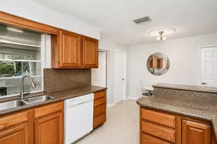 4521 SW 42nd Terrace, Dania Beach, FL 33314 - Photo 8