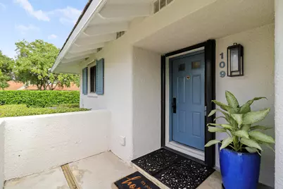 109 Club Drive, Palm Beach Gardens, FL 33418 - Photo 4