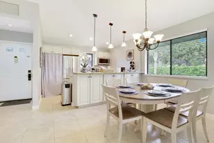 109 Club Dr, Palm Beach Gardens, FL 33418 - Photo 8
