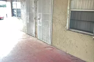 301 NW 177th St, Miami Gardens, FL 33169 - Photo 2