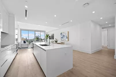 220 Lake Shore Drive #710, West Palm Beach, FL 33403 - Photo 10