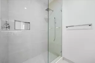 220 Lake Shore Dr, West Palm Beach, FL 33403 - Photo 18