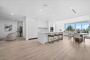 220 Lake Shore Dr, West Palm Beach, FL 33403 - Photo 4
