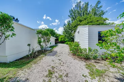2405-2407 N East Coast Street, Lake Worth Beach, FL 33460 - Photo 6