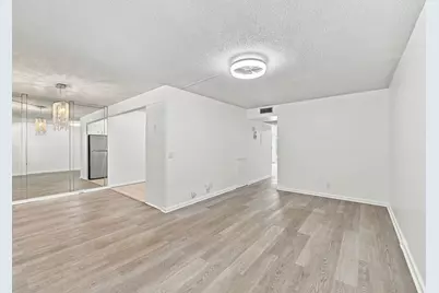 2035 Newcastle B, Boca Raton, FL 33434 - Photo 6