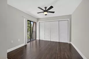846 Blue Ridge Cir, West Palm Beach, FL 33409 - Photo 12