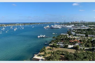5200 N Flagler Drive #2205, West Palm Beach, FL 33407 - Photo 2