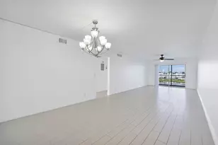4072 Guildford D, Boca Raton, FL 33434 - Photo 4