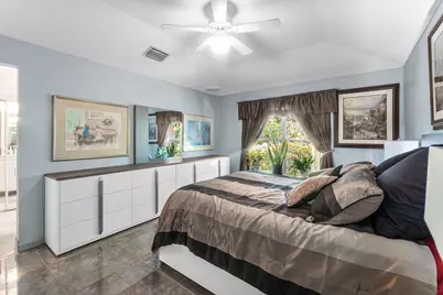 3007 Casa Rio Court, Palm Beach Gardens, FL 33418 - Photo 16