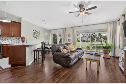2007 Discovery Circle E, Deerfield Beach, FL 33442 - Photo 6