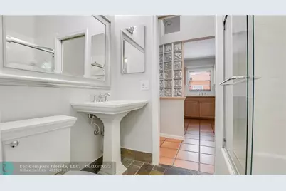 607 SW 15th Street, Fort Lauderdale, FL 33315 - Photo 2