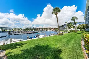 29 Yacht Club Dr, North Palm Beach, FL 33408 - Photo 26
