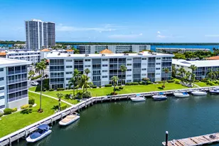 29 Yacht Club Dr, North Palm Beach, FL 33408 - Photo 44